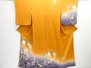 縮緬地蝶に藤模様刺繍訪問着